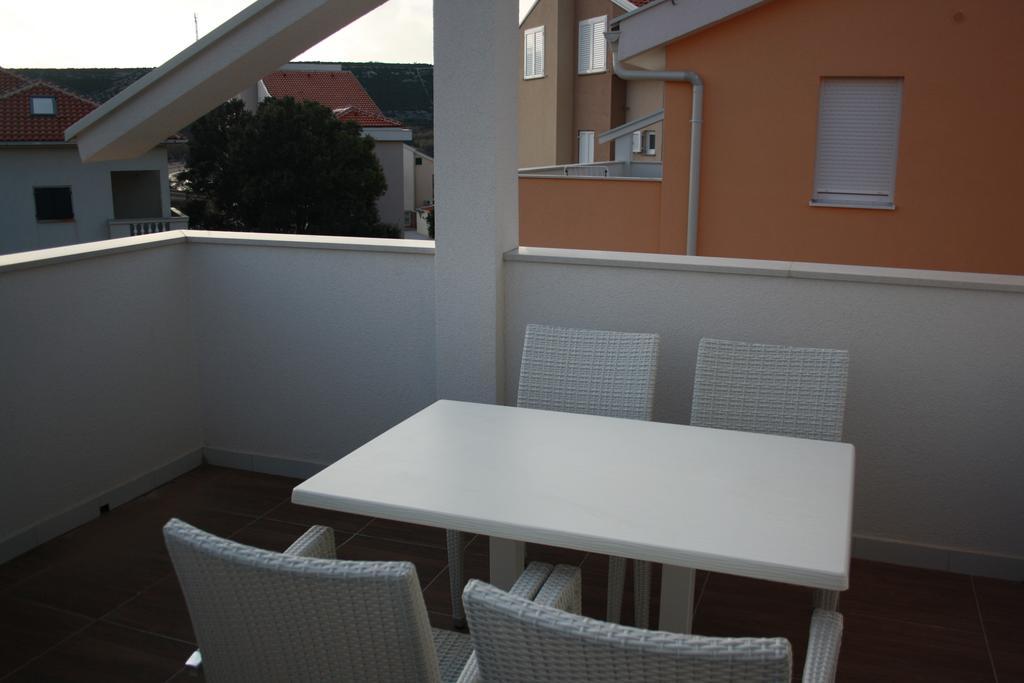 Orange Apartments Novalja Exterior photo